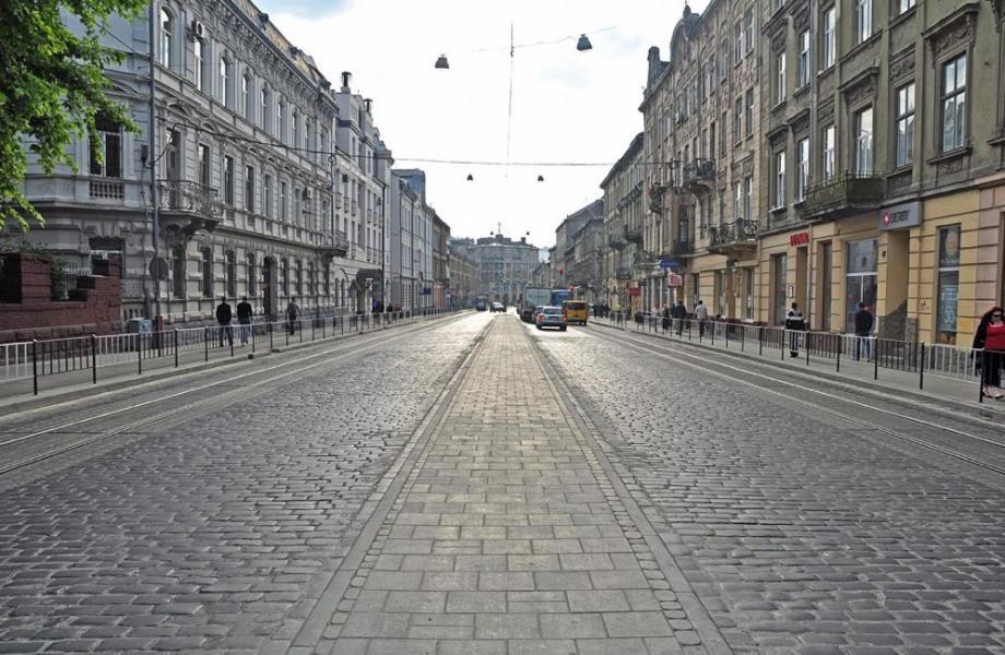 городоцька 58, недалеко від жд вокзалу, центр Lviv